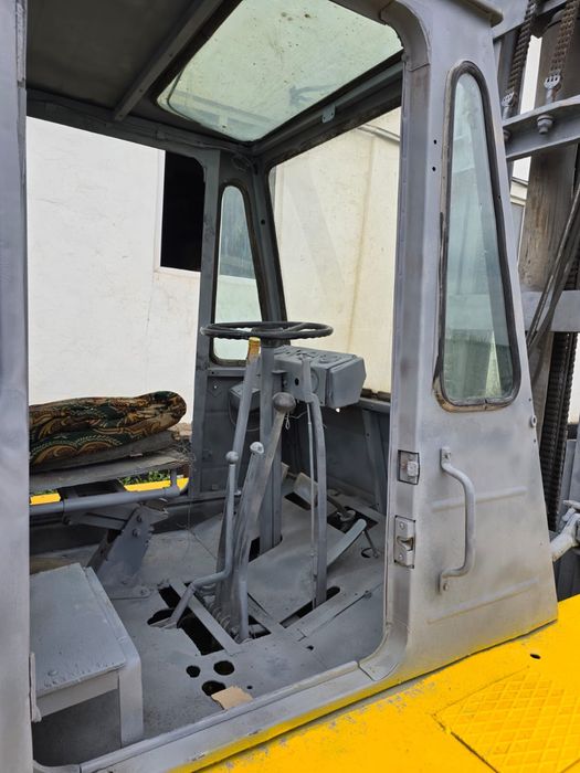 Погрузчик на базе ГАЗ52