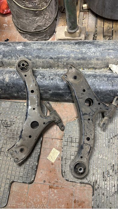 Рычаги передние на камри 40