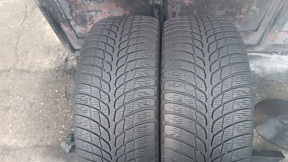 225/45/17 Bridgestone