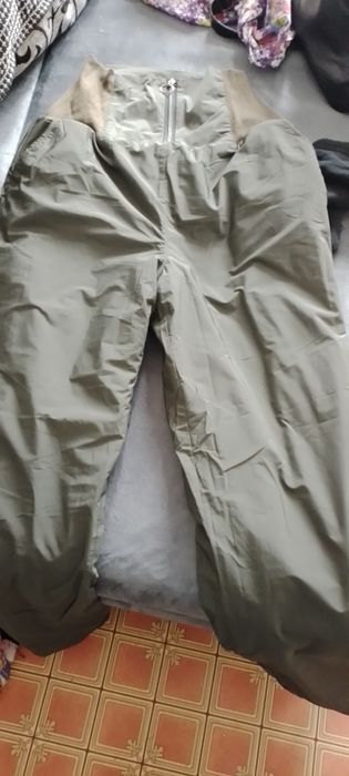Продам брюки тёплые женс
