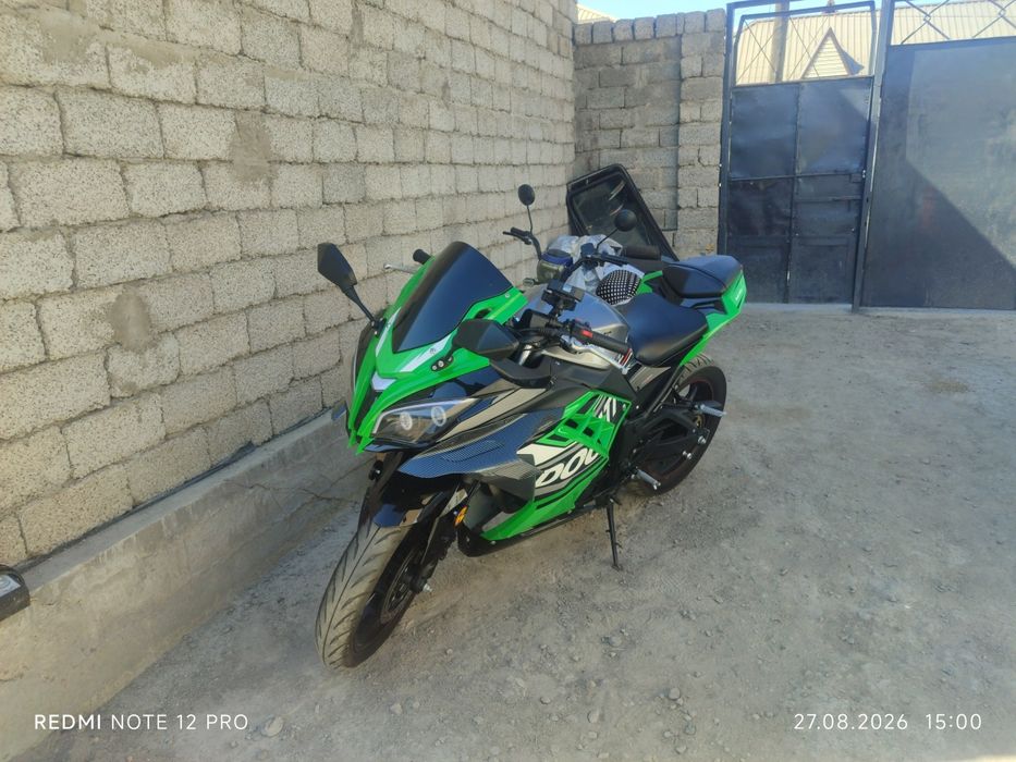 Moto 250 kub zo'r holatda