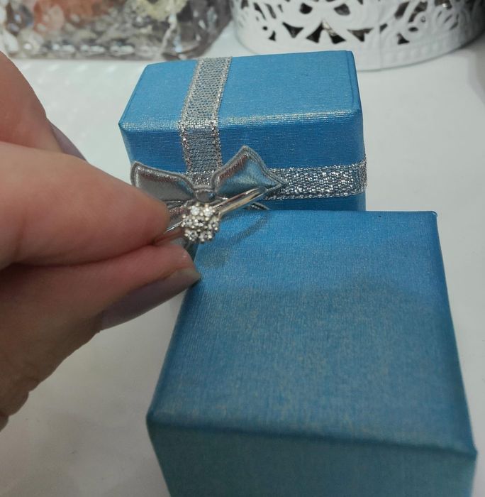 Inel aur alb 14k cu 7 diamante, măsura7(15mm)