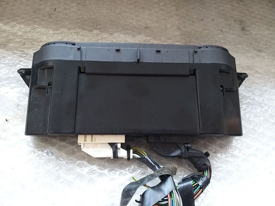 Display comanda ac ford c-max 3m5t18c612ah dupa 2007