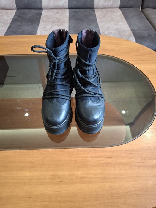 Дамски обувки различни видове