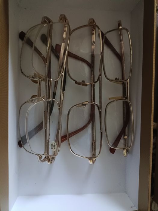 Оправы очков ,со стеклами и без