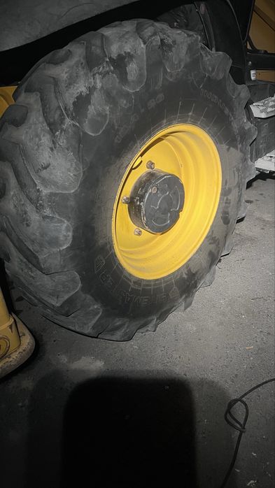 Колесо на трактор