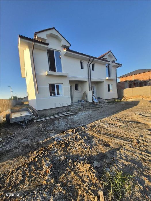 Duplex nou - 3 dormitoare - bucatarie inchisa - zona buna