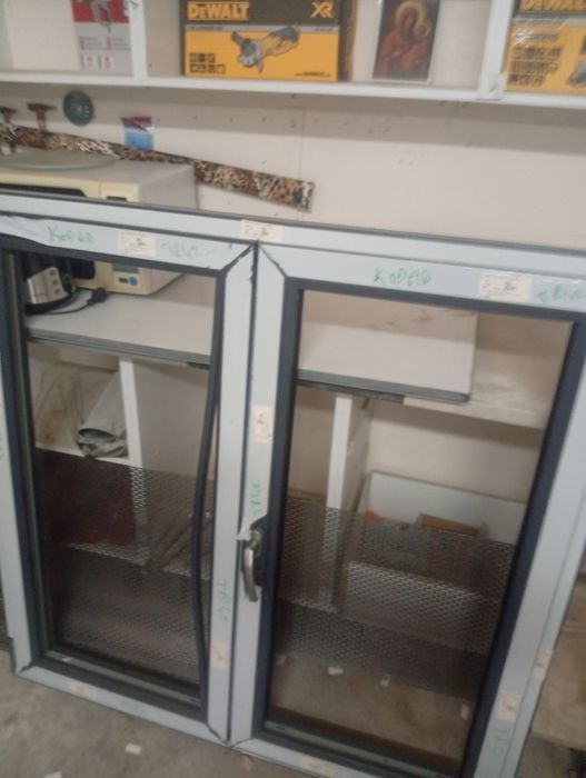 Geam termopan nou tripan profil PVC culoare gri antracit