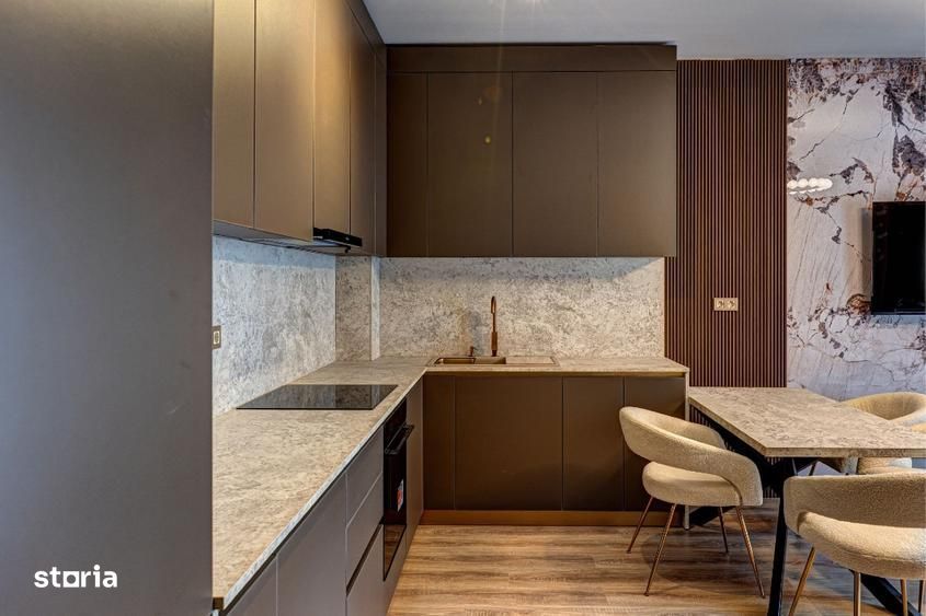Apartament de vanzare 2 camere, balcon, etaj intermediar, Eroilor