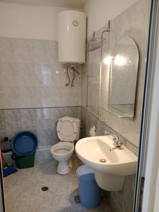 Под Наем Боксониера Супер Център Пазарджик (пешеходна зона)