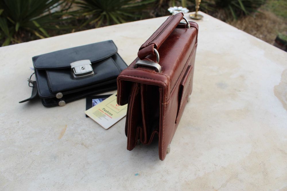 Мъжка кожена чантичка