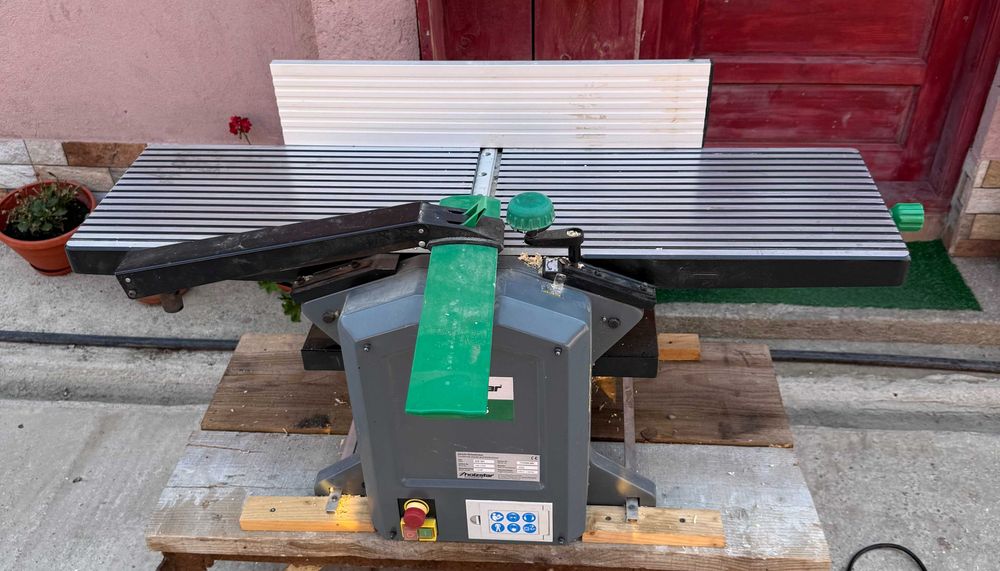 Holzstar ADH 305, mașină de rindeluire și degroșare