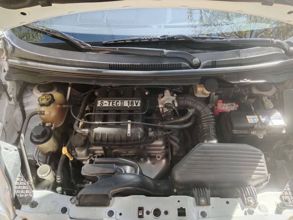 Продам Машину Спарк 2011 года Коробка -Автомат