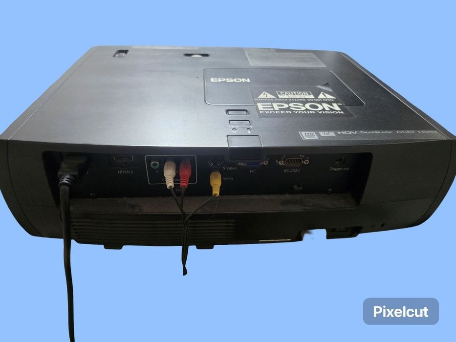Проектор Model: H338B) в отличном состоянии
