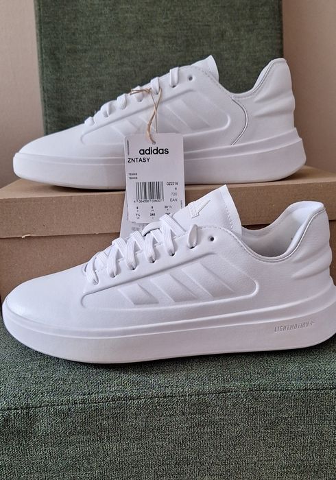 Adidas нови бели маратонки/сникърси