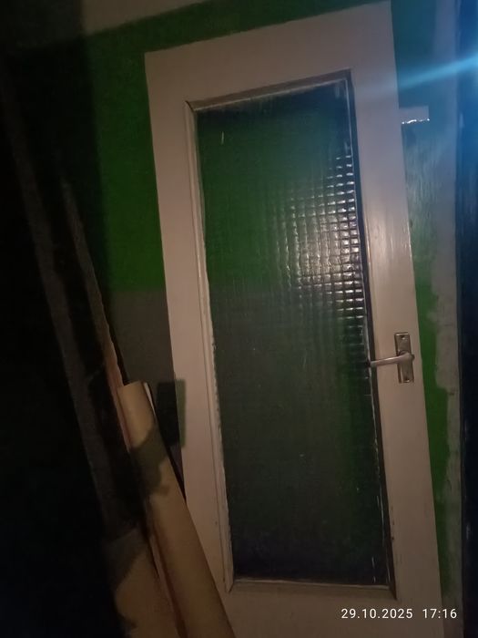 Дверь советская с армированным стеклом