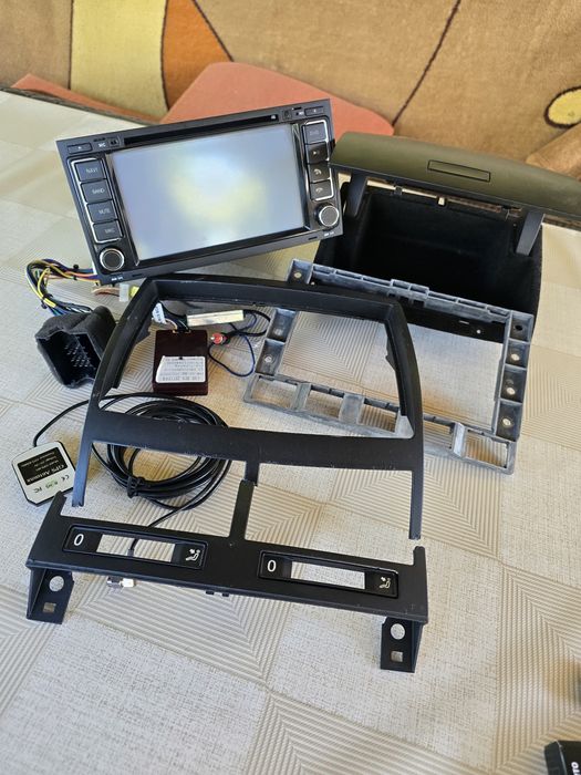 Premium Kit Navigație Android VW Touareg / T5 – Pachet Complet + CanBus (OCAZIE)