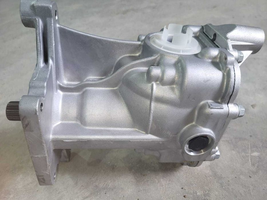 Редуктор задний 530003B600