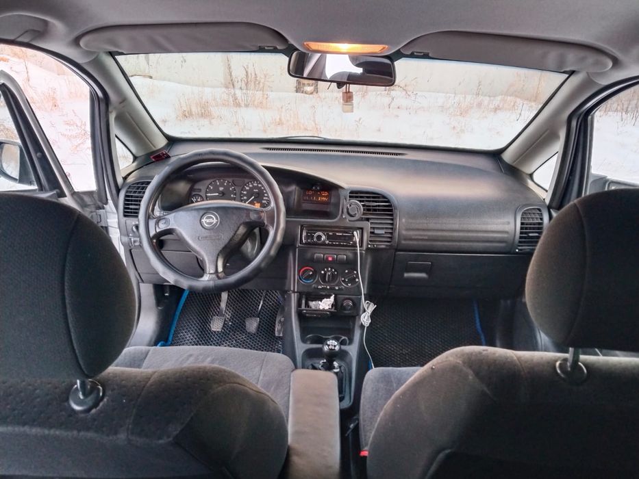 Продам Опель Зафира