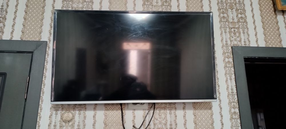 Телевизор Артел 43 Смарт