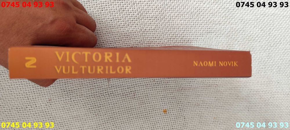 carte carti victoria vulturilor naomi novik