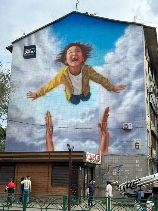 Художник  maxpainter08, роспись стен