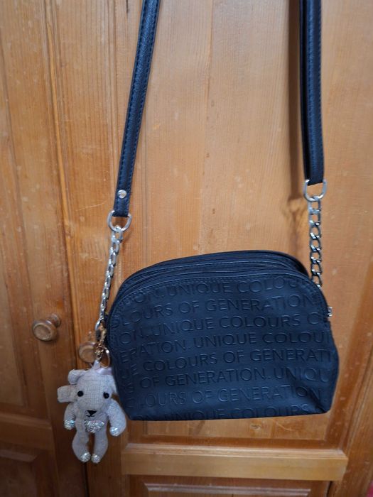 Кожена малка чанта