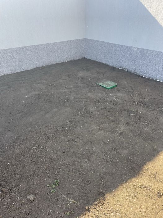 Gazon rulou și sistem de irigare