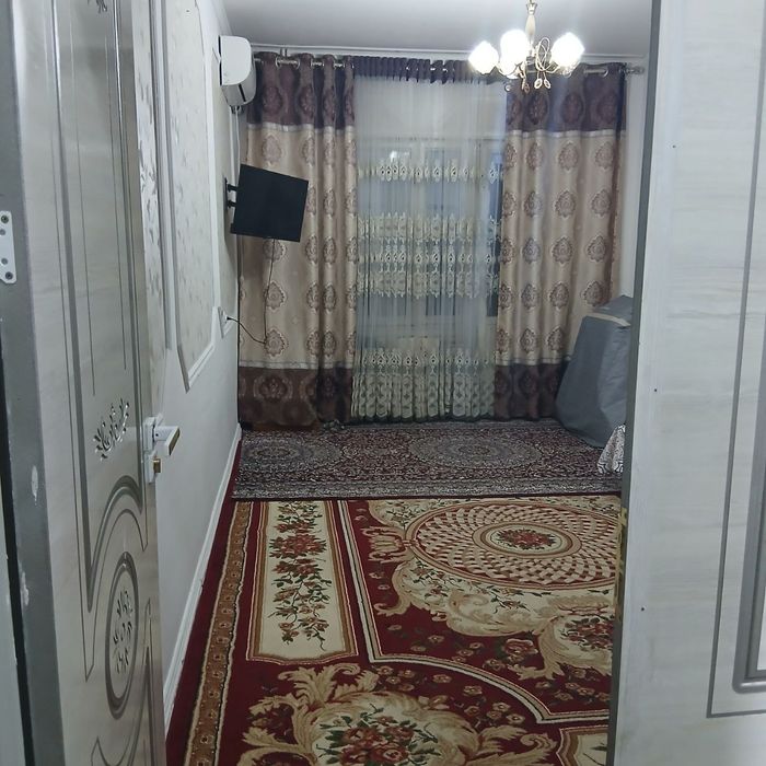 Sergeli 5 da 1 xonali uy sotiladi