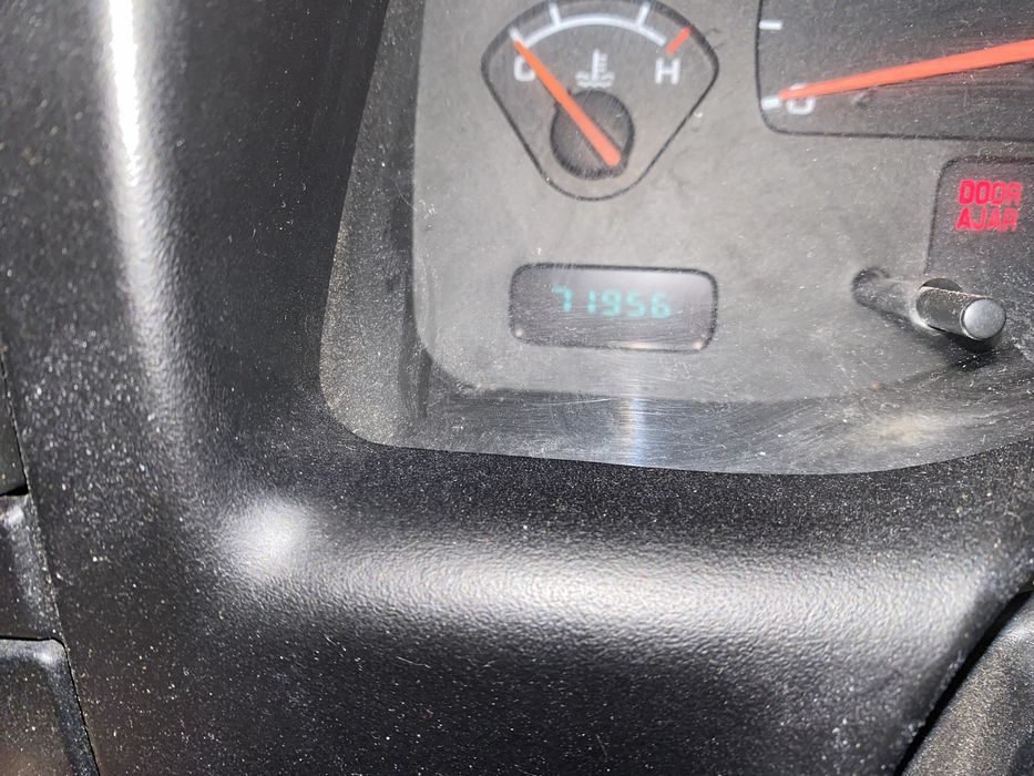 Dodge Dakota SLT 3.9 V6 – 2002 – pick-up american autentic – negociabil (urgent)