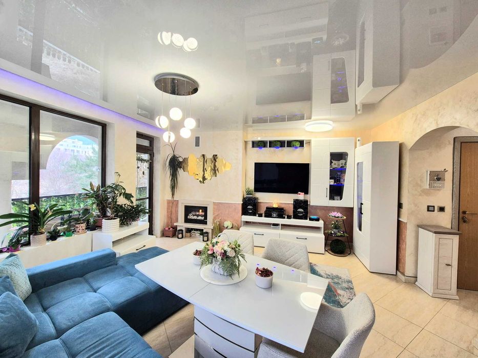 Продавам тристаен апартамент с гледка към Витоша