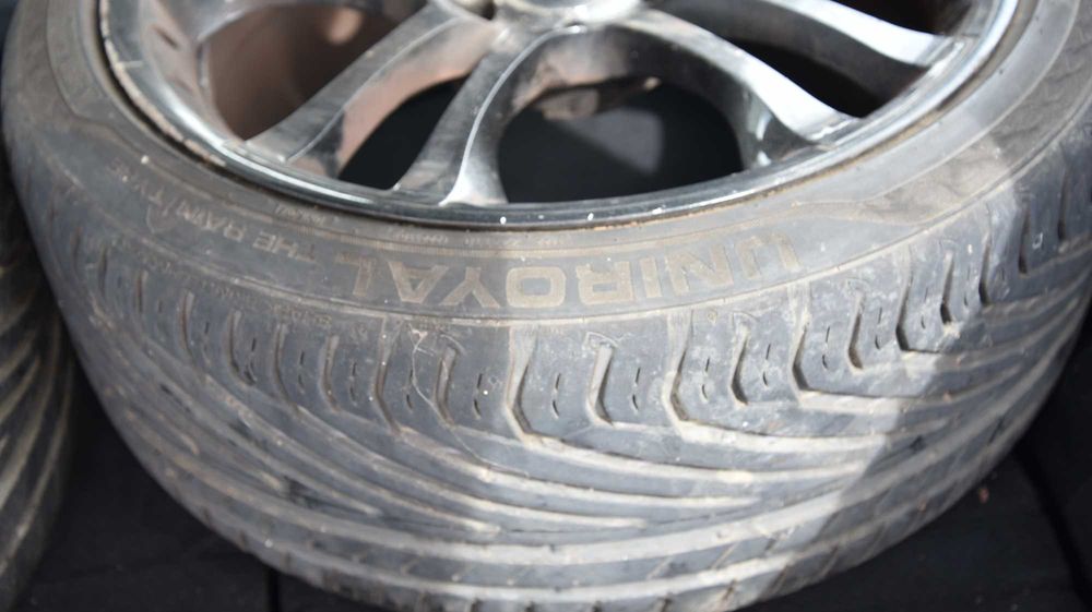 Vand 4 roti complete cu anvelope Uniroyal 225/40x18