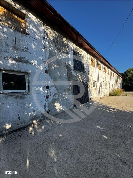 Hala de 300 mp utili, situata in zona Valea Seaca !
