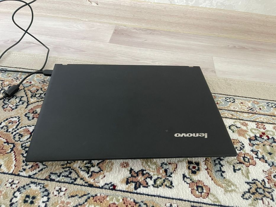 Ноутбук сатылады