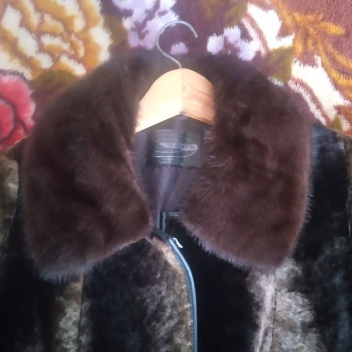 Шуба мутон, воротник норка