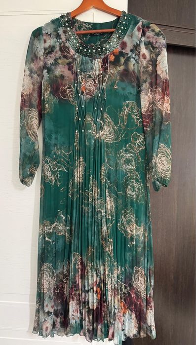 Платье вечернее.