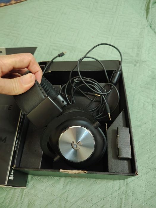 Игровые наушники Logitech G PRO
