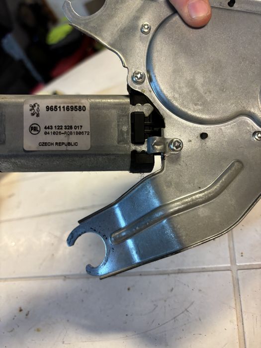 Моторче за задна чистачка за Пежо 206 1998- 2005