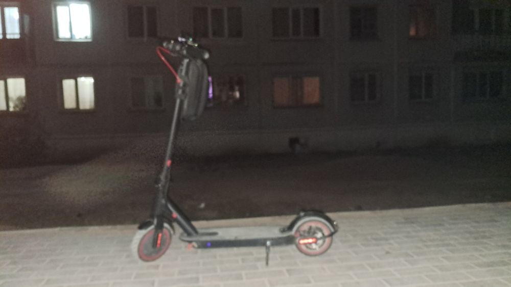 Продаётся электро самокат kuquay