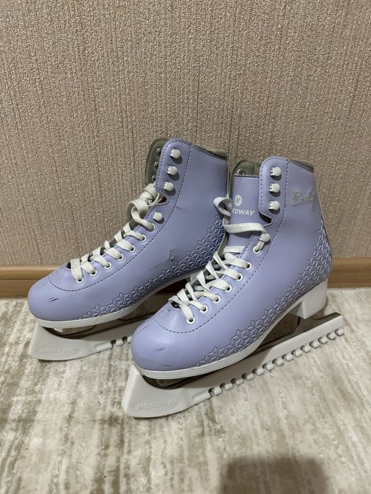 Коньки фигурные