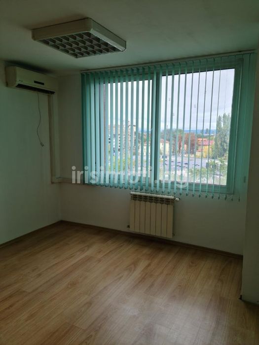 Дава се под наем Офис в София, Център - 69 кв.м за 414 € - Снимка #3