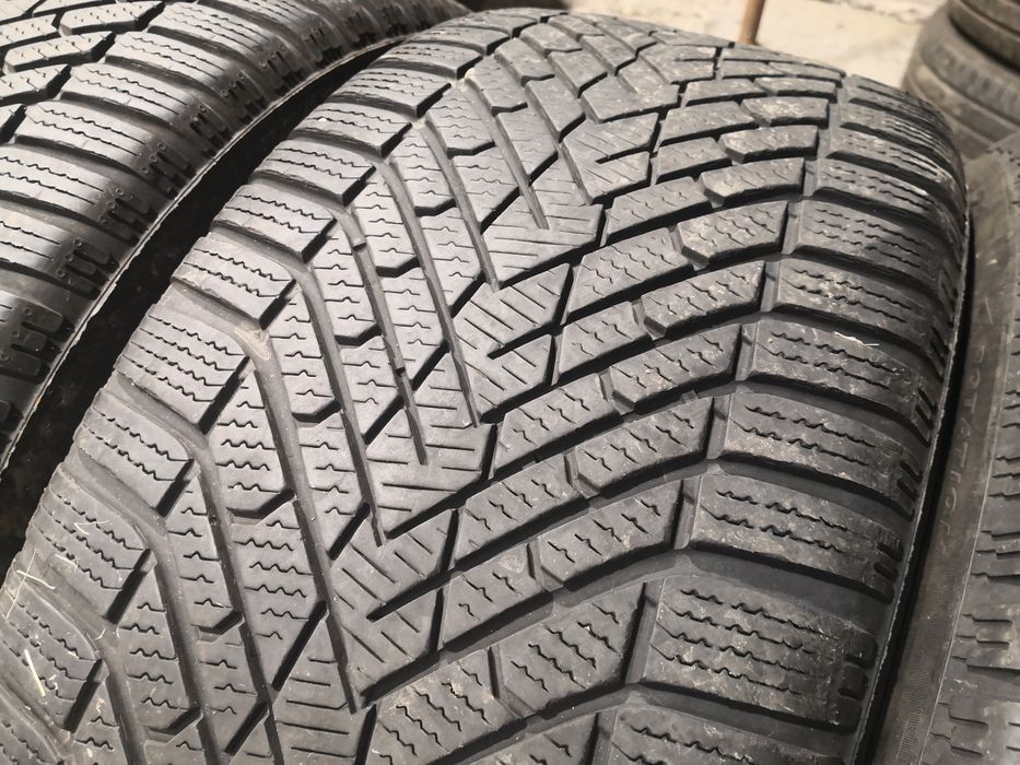 Гуми втора употреба 255 40 21 Pirelli dot 22 4 броя