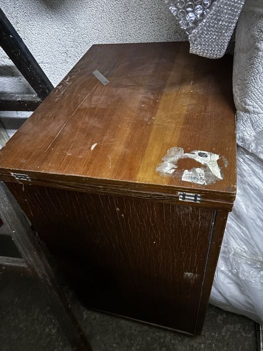 Швейная машинка в тумбе