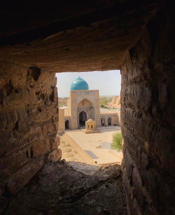 Пешеходные прогулки и транспортные туры по Бухаре Гид Транспорт Гостин