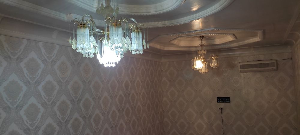 Продается люстры производства Китай 3 комплекта