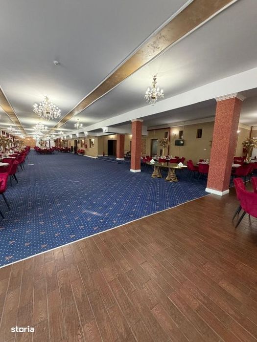 RESTAURAT functional, ocazie rara, suprafata de 2300mp, in FILIAȘI