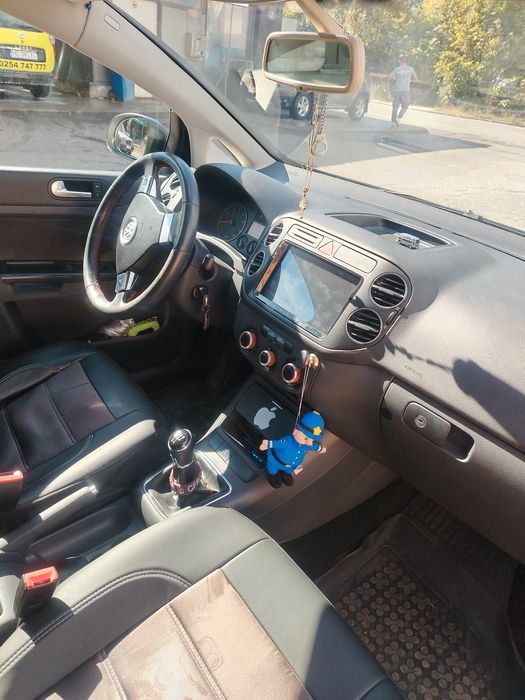 Golf 5 Plus 1,6 benzină +GPL