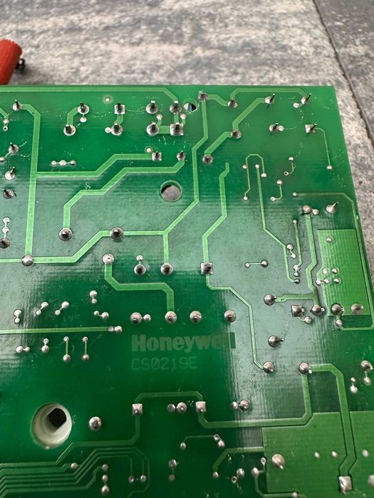 Placa electronica Ferroli Easyfer/ Honeywell DBM01.1A SMCODC02 SM16504