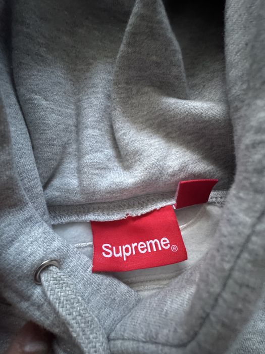 Сив суичър на supreme