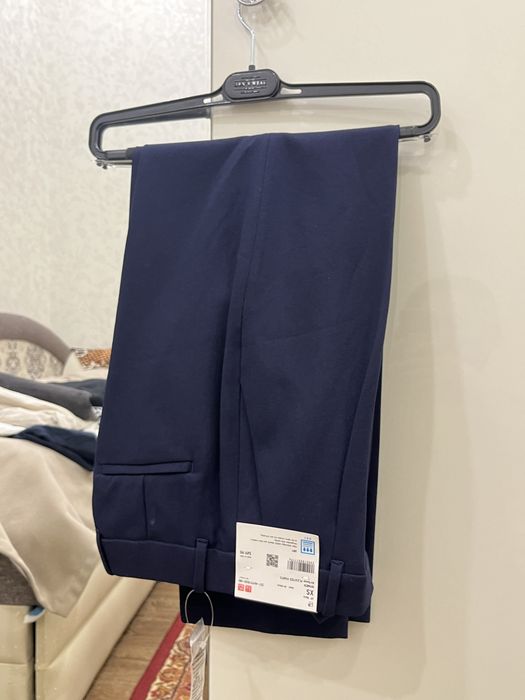Продам брюки классические UNIQLO